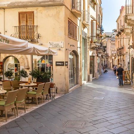 Varo Apartment Taormina Buitenkant foto