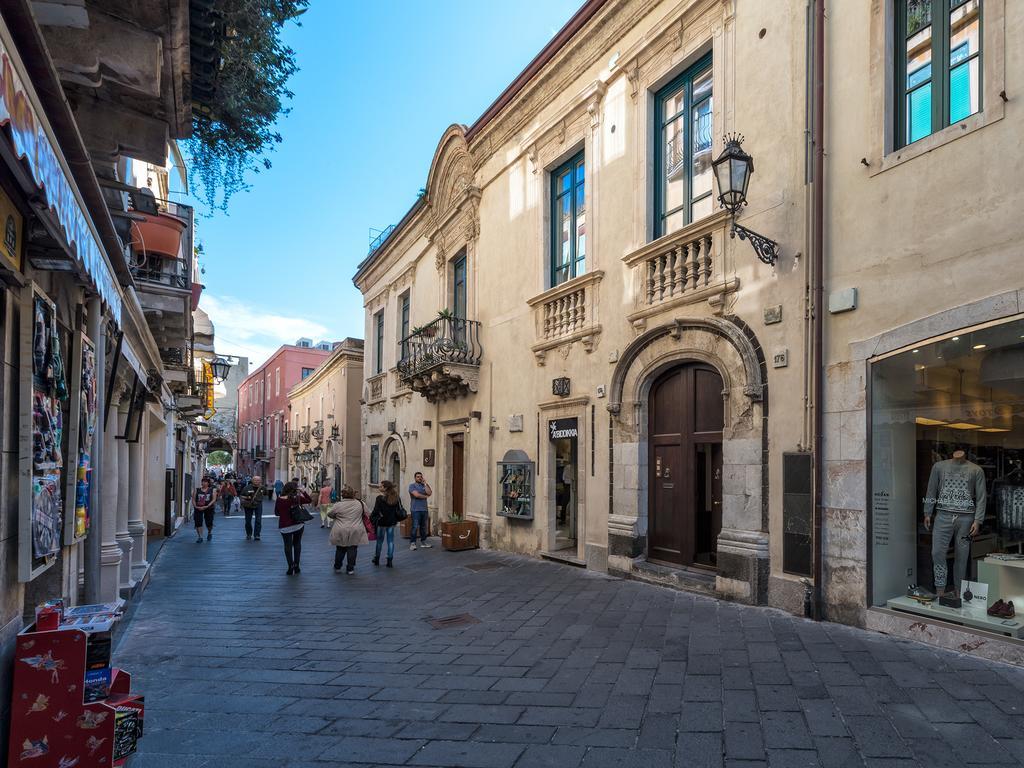 Varo Apartment Taormina Buitenkant foto