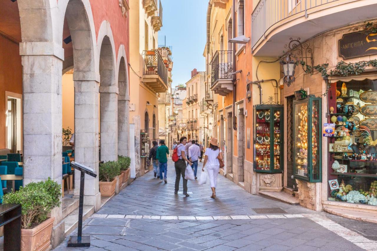 Varo Apartment Taormina Buitenkant foto